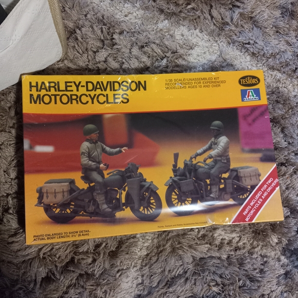 testors Other - Vintage Harley-Davidson Motorcycles Model Kit 1:35
